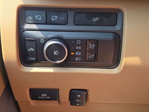 Used 2023 Ford F250 Lariat image 19