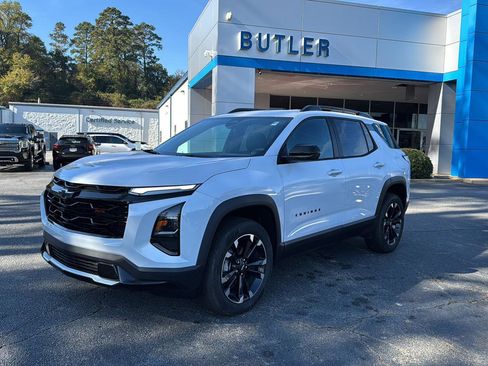 New 2026 Chevrolet Equinox RS w/ Convenience Package III FWD image 1