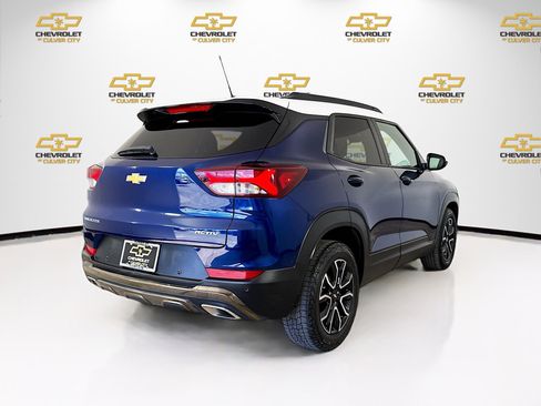 Used 2022 Chevrolet TrailBlazer ACTIV w/ Sun and Liftgate Package FWD image 7