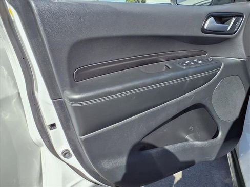 Used 2023 Dodge Durango SXT image 10