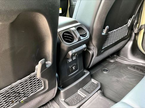 Used 2026 Jeep Wrangler Unlimited Rubicon 392 image 32