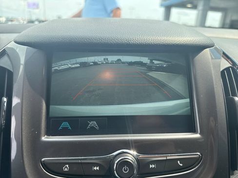 Used 2018 Chevrolet Cruze LT FWD image 30