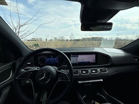 Used 2025 Mercedes-Benz GLE 350 4MATIC image 27