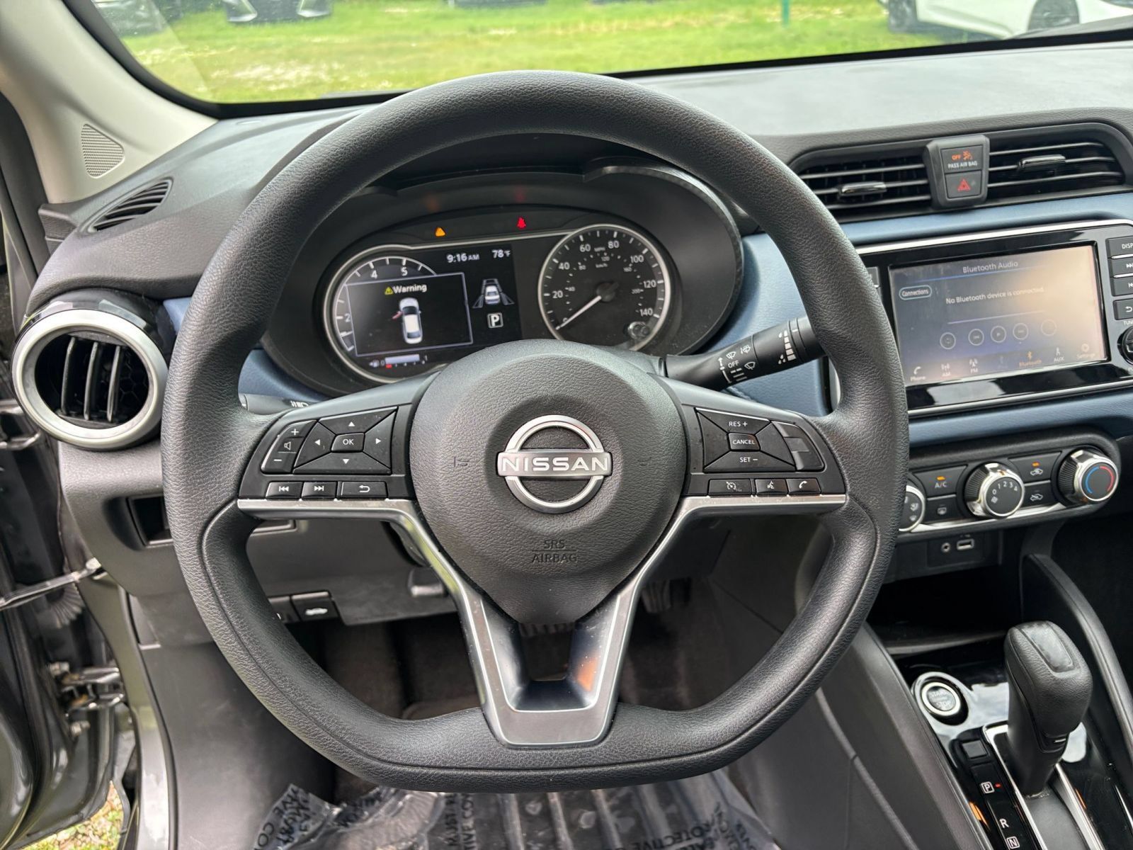 Used 2025 Nissan Versa SV FWD image 27