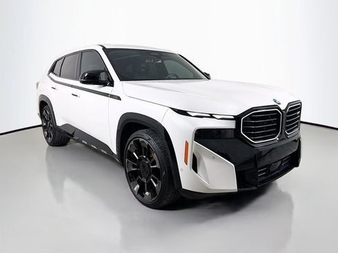 Used 2024 BMW XM AWD/4WD image 3