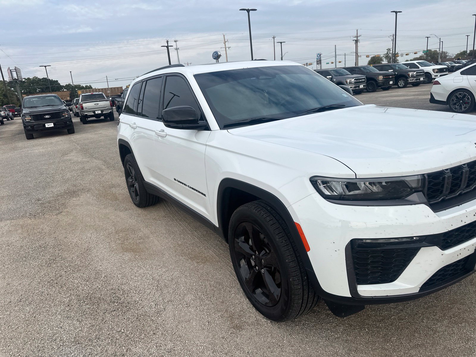 Used 2026 Jeep Grand Cherokee Limited w/ Limited Altitude Package AWD/4WD image 7