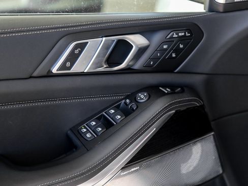 Used 2026 BMW X7 xDrive40i w/ Executive Package image 17