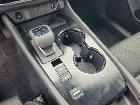 Certified 2024 Nissan Rogue SV FWD image 23
