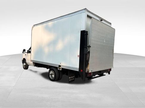 Used 2015 Ford E-350 and Econoline 350 Super Duty w/ Power Windows & Locks Group RWD image 5
