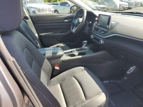 Used 2019 Nissan Altima 2.5 S FWD image 35