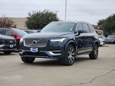 Used 2025 Volvo XC90 T8 Ultra w/ Protection Package Premier image 3