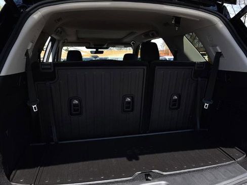 New 2026 Nissan Pathfinder Platinum image 32