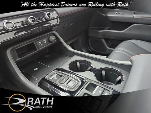 Used 2024 Honda Pilot TrailSport image 20