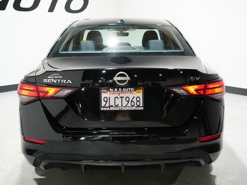 Used 2024 Nissan Sentra SV image 4