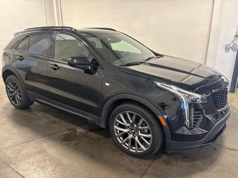 Used 2020 Cadillac XT4 Sport w/ LPO, Midnight Sport Package AWD/4WD image 3