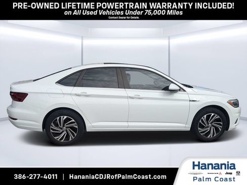 Used 2021 Volkswagen Jetta SEL FWD image 2