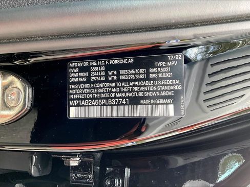 Used 2023 Porsche Macan S image 18