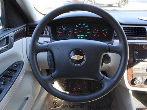 Used 2016 Chevrolet Impala Limited LS FWD image 14