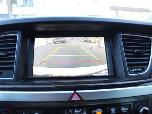 Used 2017 Genesis G80 3.8 w/ Option Group 02 image 22