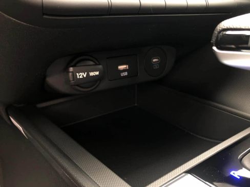 New 2026 Hyundai Elantra SE FWD image 12