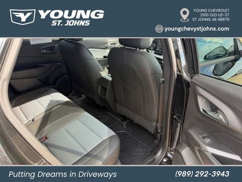 Used 2025 Chevrolet Trax LT w/ Driver Confidence Package FWD image 24
