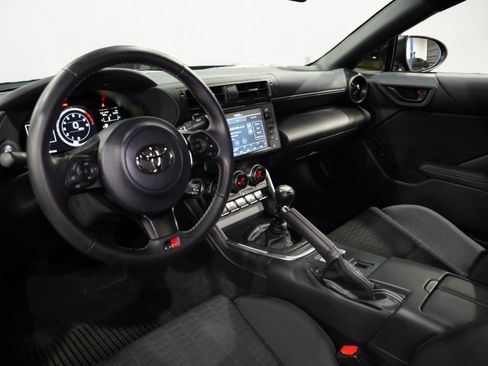 Used 2026 Toyota GR86 RWD image 2