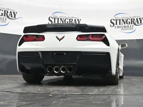 Used 2015 Chevrolet Corvette Stingray Coupe RWD image 31