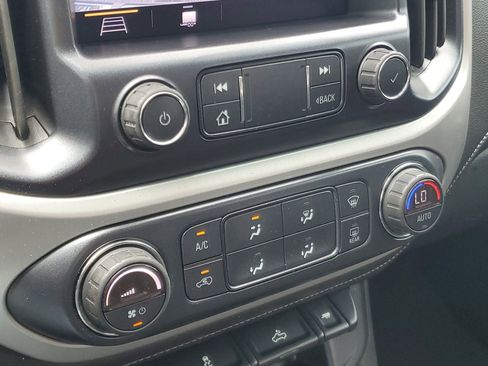 Used 2019 GMC Canyon SLE w/ Elevation Edition RWD image 27