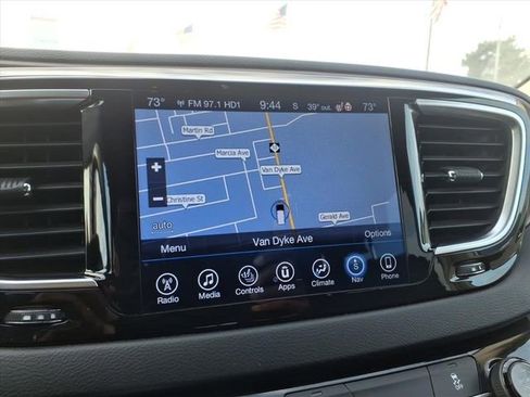 Used 2017 Chrysler Pacifica Touring-L Plus image 18