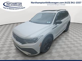Used 2024 Volkswagen Tiguan SE R-Line AWD/4WD video 1