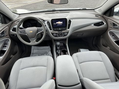 Used 2024 Chevrolet Malibu LS FWD image 18