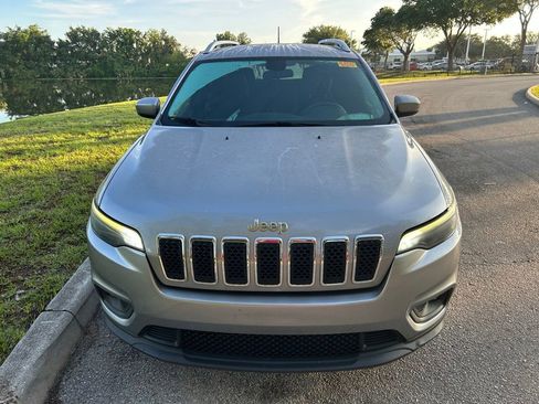 Used 2019 Jeep Cherokee Latitude w/ Popular Appearance Group FWD image 9