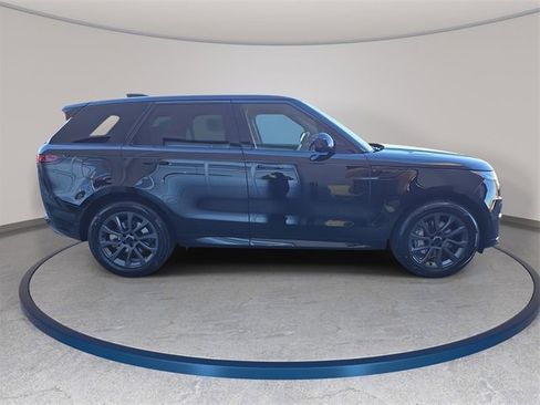 New 2026 Land Rover Range Rover Sport Dynamic SE image 4