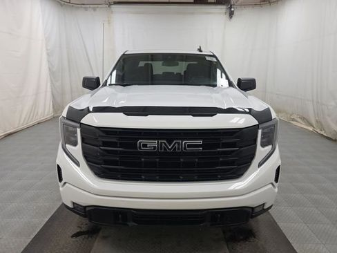 Used 2023 GMC Sierra 1500 Elevation image 40