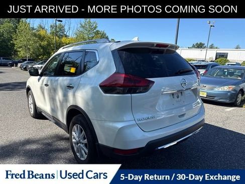 Used 2018 Nissan Rogue SV AWD/4WD image 6