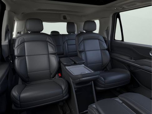 New 2026 Lincoln Navigator Reserve AWD/4WD image 11