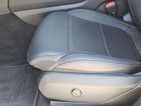 Certified 2026 Mercedes-Benz GLC 300 image 22