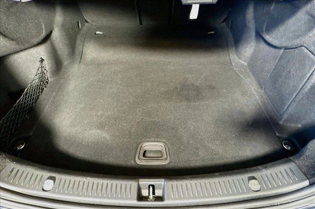 Used 2017 Mercedes-Benz E 300 image 25