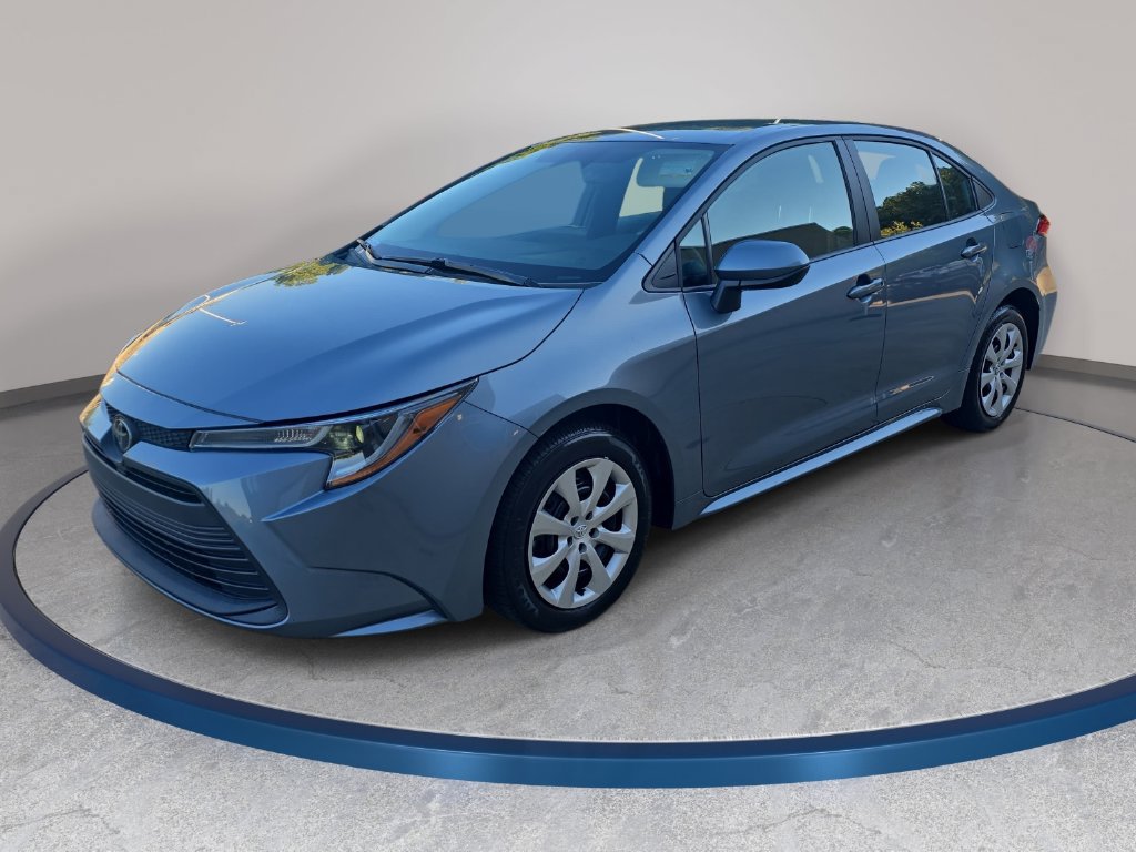 Used 2024 Toyota Corolla LE FWD image 1