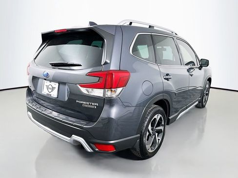 Used 2023 Subaru Forester Touring image 5
