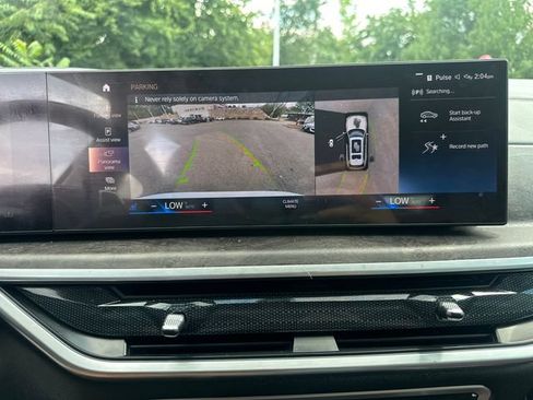 Used 2023 BMW X7 xDrive40i w/ Premium Package AWD/4WD image 38