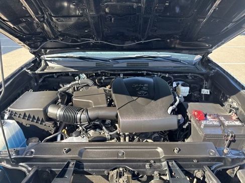 Certified 2023 Toyota Tacoma 4x4 Double Cab w/ Trail Edition image 8