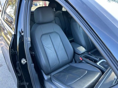 Used 2022 Audi Q3 2.0T Premium Plus image 15