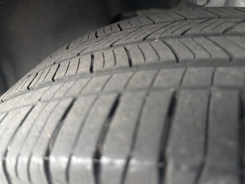 Used 2022 Ford Explorer XLT w/ Equipment Group 202A image 15