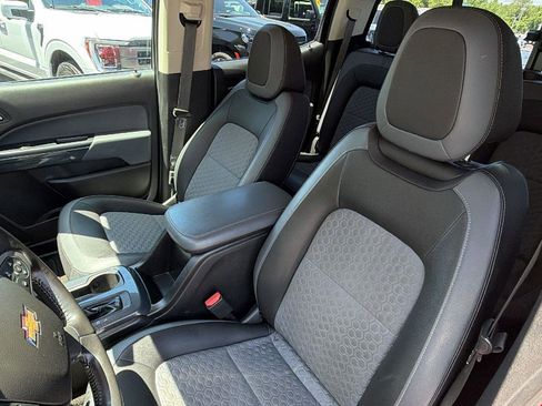 Used 2018 Chevrolet Colorado Z71 RWD image 14