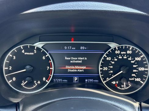 Used 2024 Nissan Altima 2.5 SV FWD image 12