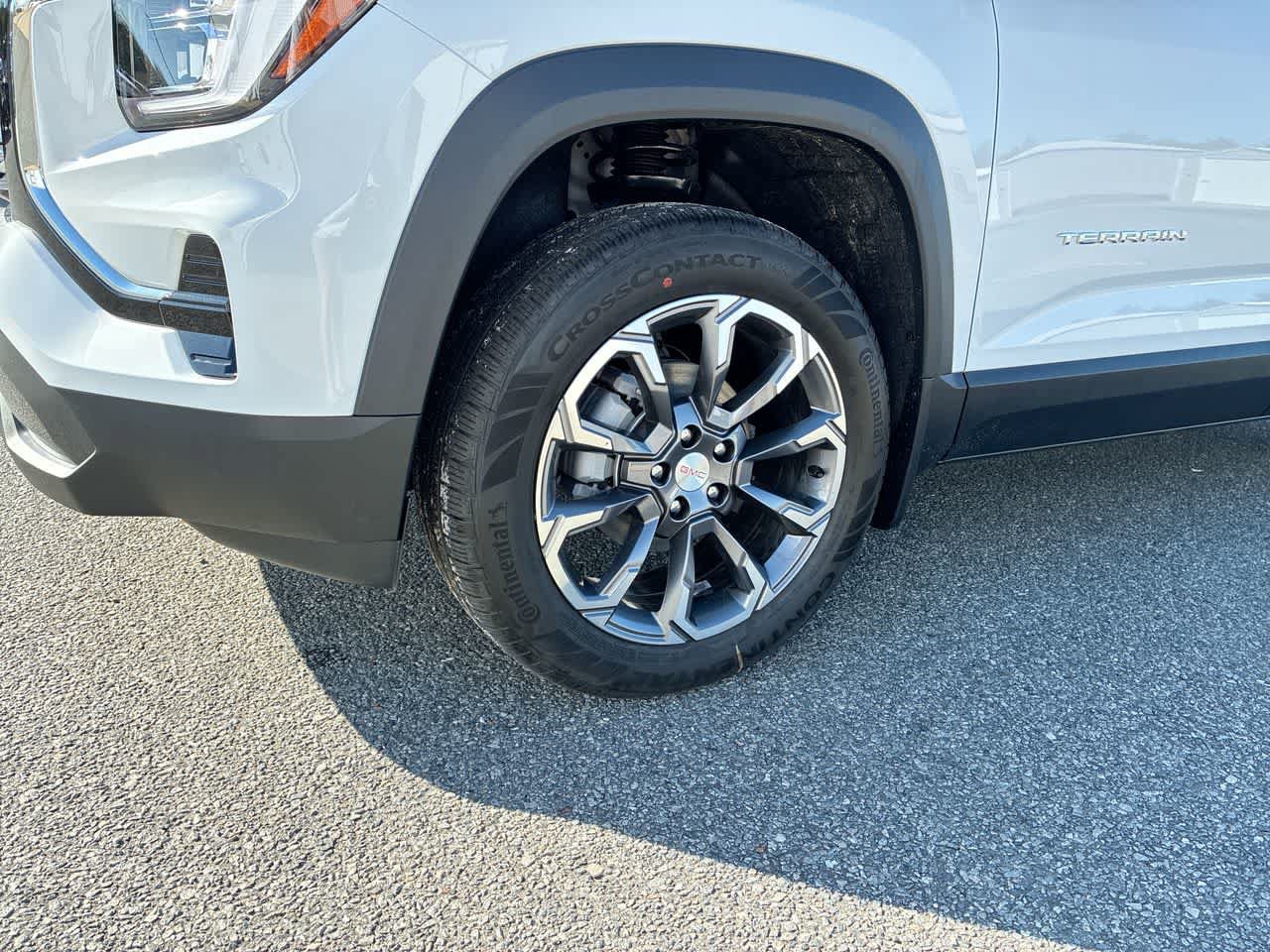 New 2026 GMC Terrain Elevation w/ Elevation Premium Package FWD image 32