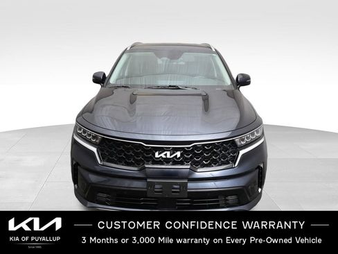 Certified 2023 Kia Sorento EX AWD/4WD image 2