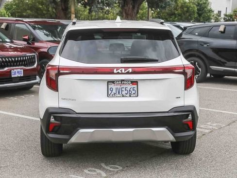 Used 2024 Kia Seltos S AWD/4WD image 8