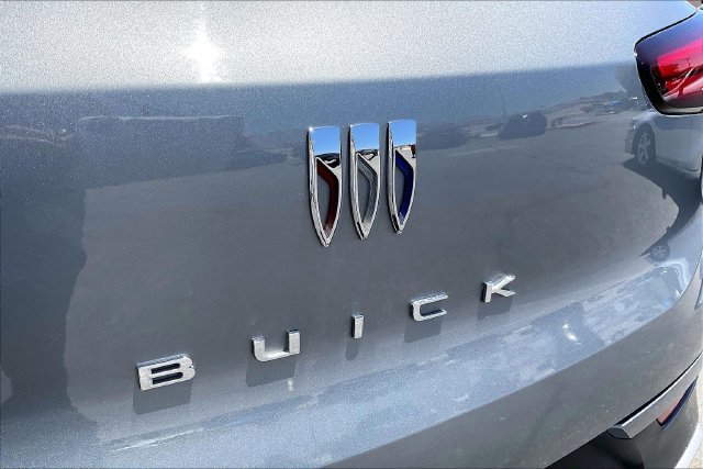 Used 2025 Buick Encore GX Preferred AWD/4WD image 31